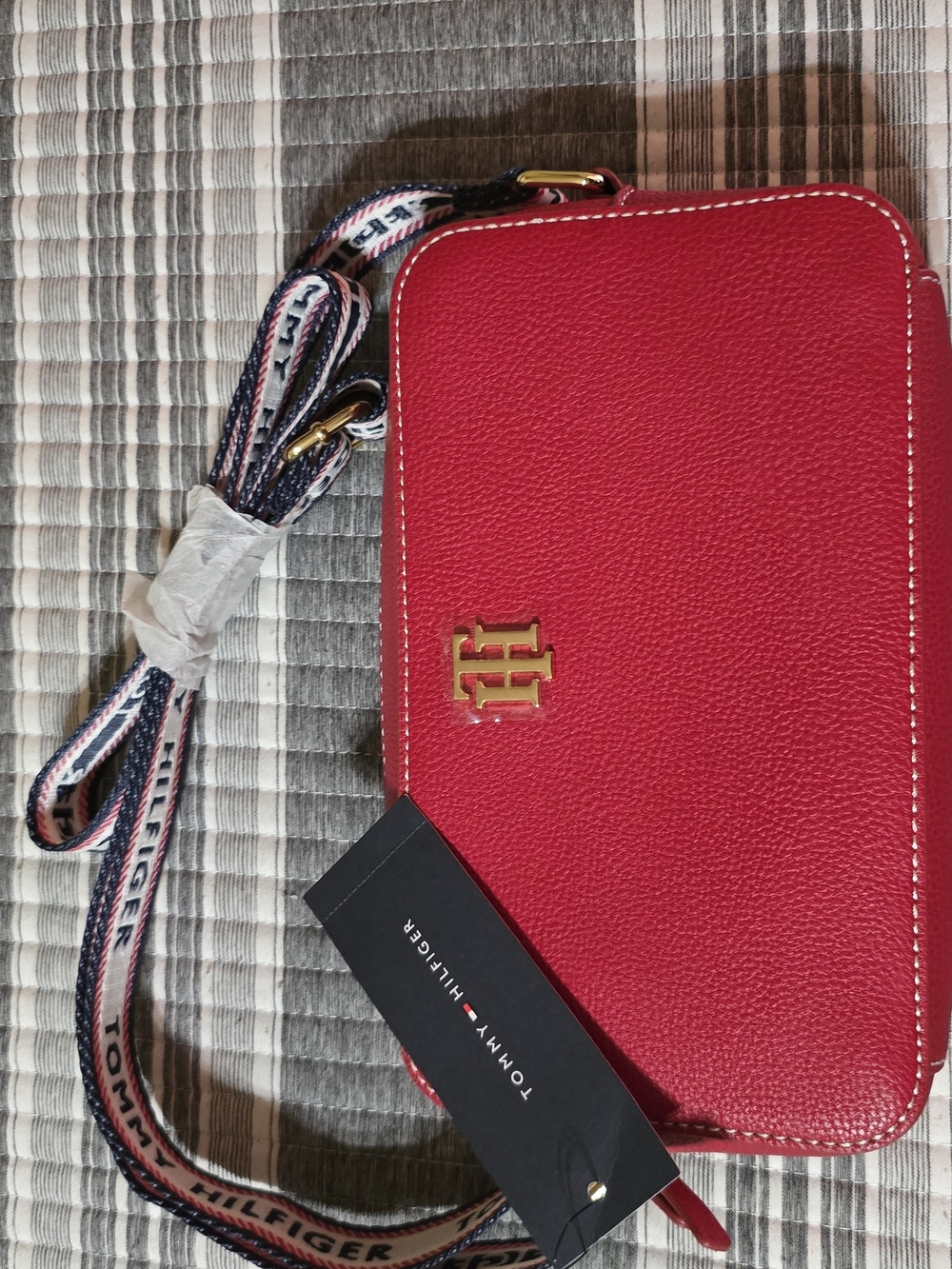Tommy Hilfiger Red Crossbody Wallet - Signature Logo